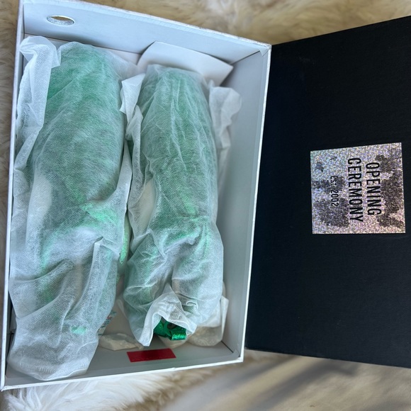 NIB Opening Ceremony green sparkle sneakers - Picture 12 of 12